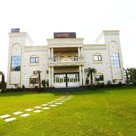 The Prem Royal Resort & Hotel，位于Dāūd Khān的酒店