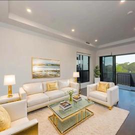 Luxury 5 Bedroom Rouse Hill Home，位于Riverstone的酒店