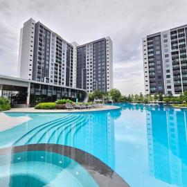 MayaBay Splash Mania Gamuda Cove 2BR by Dion Ventures，位于万津的酒店