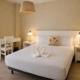 AYZ Villegas - Auto check-in property