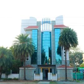Hotel Grand Palace Stay，位于吉登伯勒姆的酒店