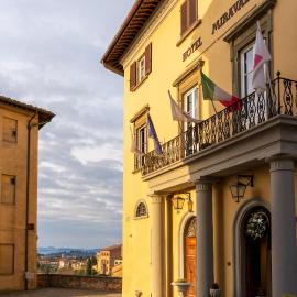 Hotel Miravalle，位于圣米尼亚托的酒店