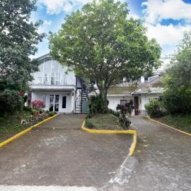 Villa Agape Near Puncak By ARBA，位于Pasakon 1的酒店