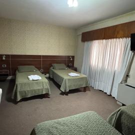 Hotel Quebrada de Humahuaca，位于圣萨尔瓦多德朱的酒店