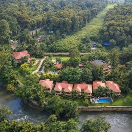 Regenta Jungle Resort Kabini Springs，位于Begūr的酒店