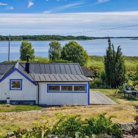 One-Bedroom Holiday Home In Sturko，位于Sturkö的酒店