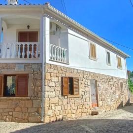 Casa Duas Fontes，位于Capinha的酒店