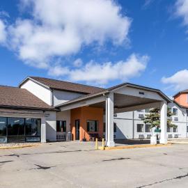 Motel 6-Waterloo, IA，位于滑铁卢的酒店