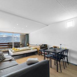 Studio avec balcon & vue dégagée, Anzère centre，位于安塞热的酒店