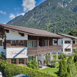 Föhrenhof Apartments，位于法尔先特的酒店