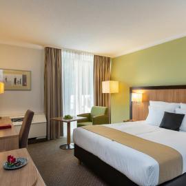 Leonardo Hotel Düsseldorf Airport Ratingen，位于拉廷根的酒店