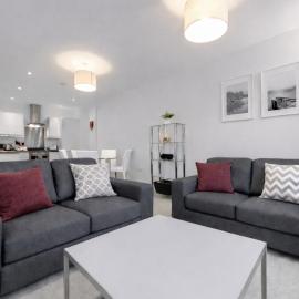 Roomspace Serviced Apartments - Nouvelle House，位于萨顿的酒店