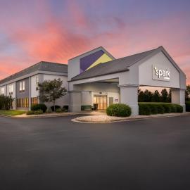 Spark by Hilton Bardstown，位于巴兹敦的酒店