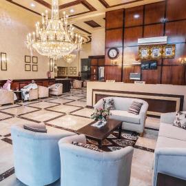 شقق منازل السفراء للشقق المخدومة，位于延布的酒店