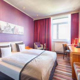 Leonardo Hotel Karlsruhe，位于卡尔斯鲁厄的酒店