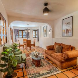 Casa Hidalgo Hideaway，位于查帕拉的酒店