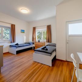 EMMVEST Apartments Oberpullendorf - Work and Stay，位于上普伦多夫的酒店