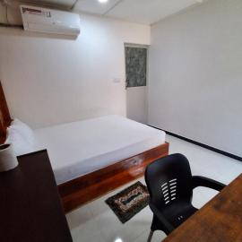 Beach cabin uppuveli，位于亭可马里的酒店