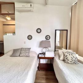 Habitacion olas altas，位于马萨特兰的酒店