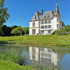 Château de la Chabroulie，位于伊泽尔的酒店