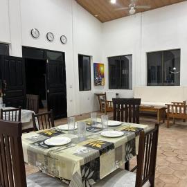 Casa 12-87，位于波内洛亚的酒店