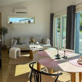 Newly Built Bungalow Near Tofta Beach，位于Gnisvärd的酒店