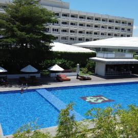 Pangeran Beach Hotel，位于巴东的酒店