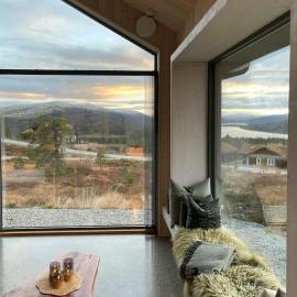 Eco-Friendly Cabin With Panoramic Views In Savalen，位于廷瑟的酒店