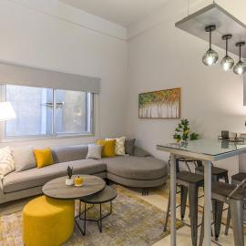 Nox 1-BR Apt at Maison des Muses in Gemmayzeh，位于Ar Rumayl的酒店