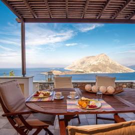 Sky & Sea View Retreat，位于Telendos的酒店
