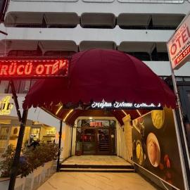 Sürücü oteli，位于米拉斯的酒店