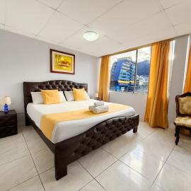 Hotel Santamaria en quito，位于基多的酒店