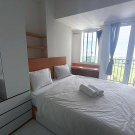 Apartment Tokyo Riverside PIK 2 Calvinirma，位于Gedong的酒店