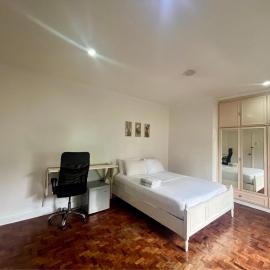 Layover Guesthouse，位于马尼拉的酒店