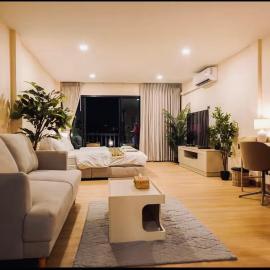 Ningle Place Hotel Pathumthani，位于Ban Pak Khlong Si的酒店