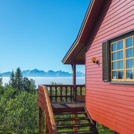 Natural Cabin Retreat，位于Senja的酒店