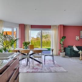 't Vennehuys - vakantiehuis nabij Bokrijk，位于亨克的酒店