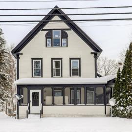 1 Mi to Main Street! Cozy Concord Apartment，位于康科德的酒店