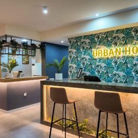 Urban Hostel Mindelo，位于明德卢的酒店