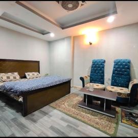Alzahir GUESTHOUSE & HOTEL Bharakahu，位于伊斯兰堡的酒店