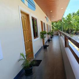 Centro De Dahican Homestay Mati,位于Bitanagan的酒店