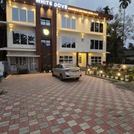 White Dove Luxurious Boutique Hotel, within 3 Km from Guwahati Airport，位于古瓦哈提的酒店