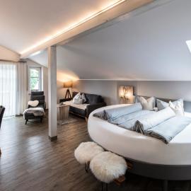 Sporthotel Bernrieder Hof GmbH，位于贝尔恩里德的酒店