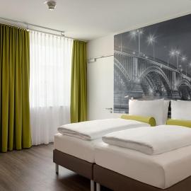 Super 8 by Wyndham Mainz Zollhafen，位于美因茨的酒店