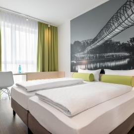 Super 8 by Wyndham Oberhausen am Centro，位于奥伯豪森的酒店