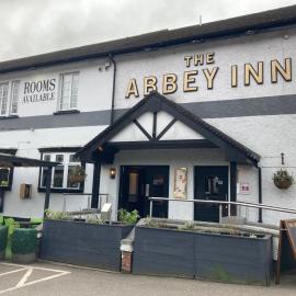 The Abbey Inn，位于佩斯利的酒店