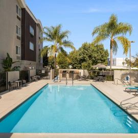 TownePlace Suites by Marriott Anaheim Maingate Near Angel Stadium，位于安纳海姆的酒店