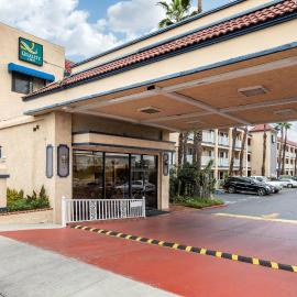 Quality Inn - Torrance Lomita，位于Lomita的酒店