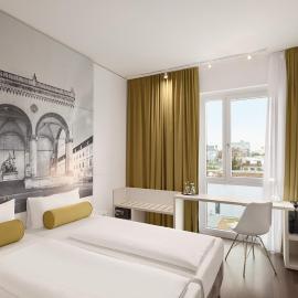 Super 8 by Wyndham Munich City North，位于慕尼黑的酒店
