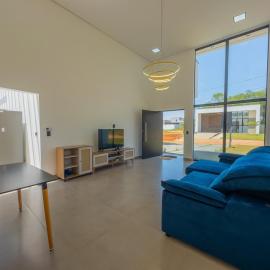 Ninho Verde II - Casa com Hidromassagem e Piscina，位于Pardinho的酒店